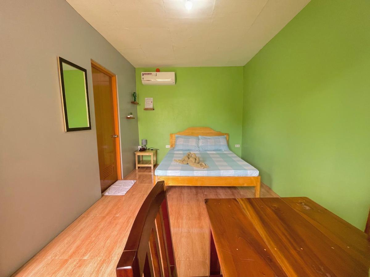 Ananas Guesthouse Moalboal Exteriér fotografie