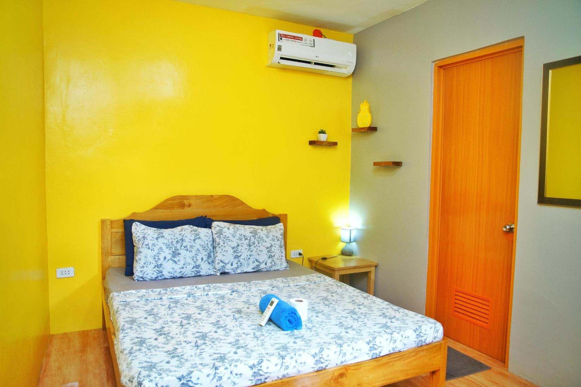 Ananas Guesthouse Moalboal Exteriér fotografie