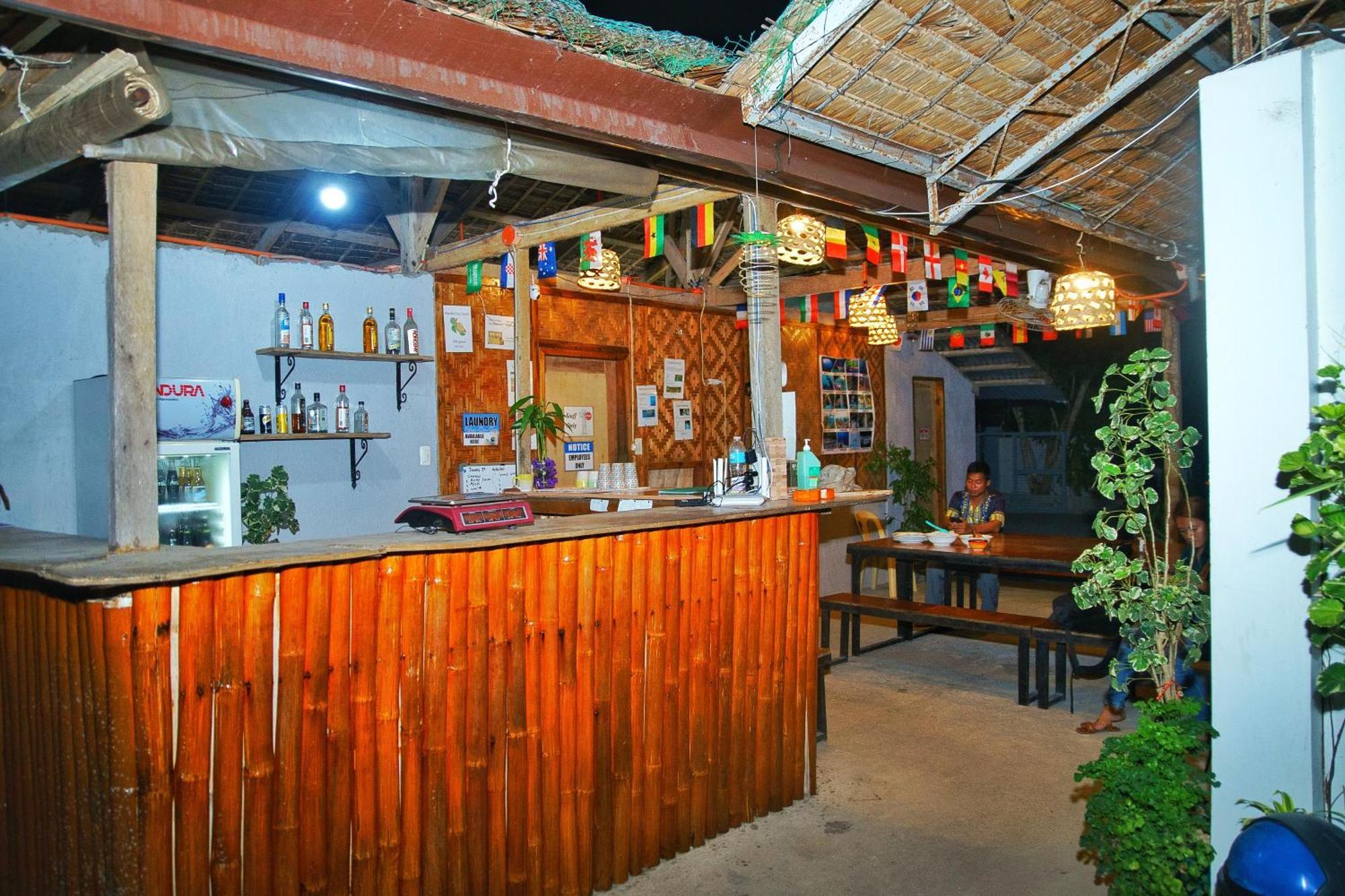 Ananas Guesthouse Moalboal Exteriér fotografie