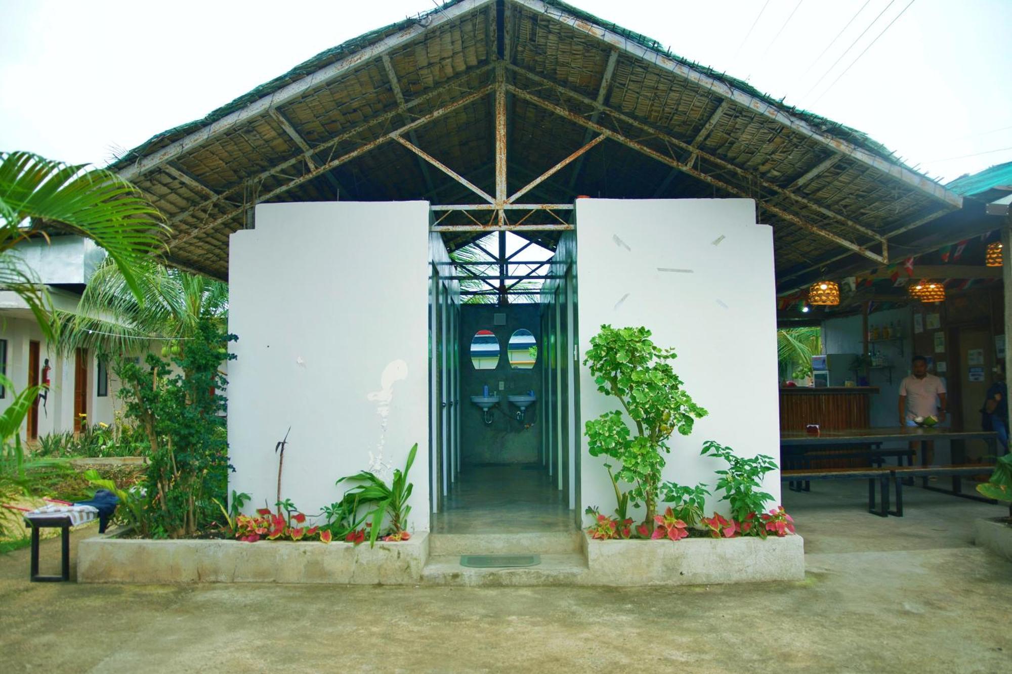 Ananas Guesthouse Moalboal Exteriér fotografie