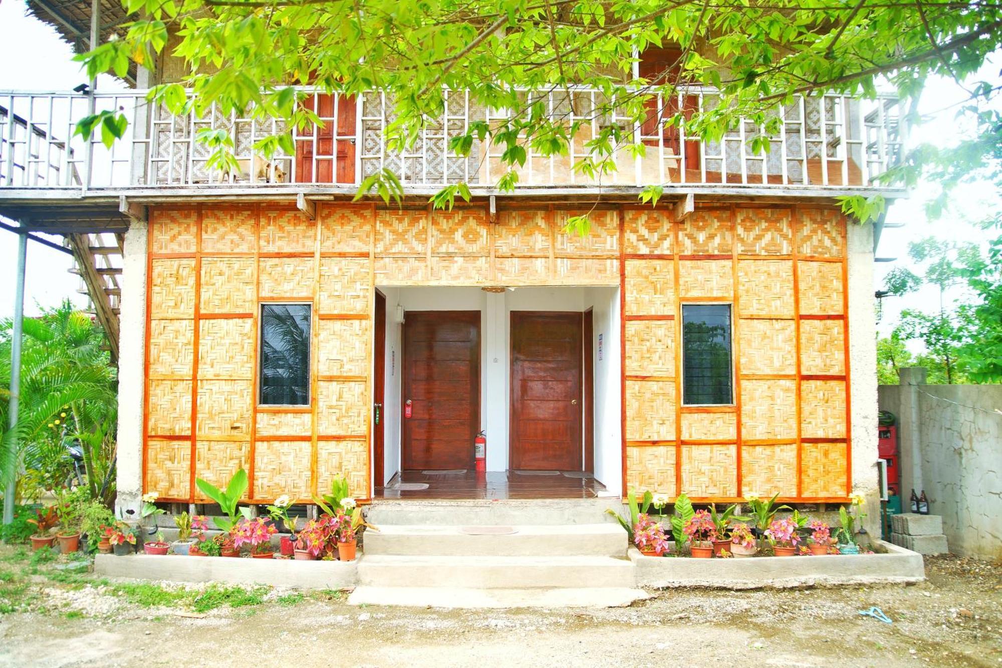 Ananas Guesthouse Moalboal Exteriér fotografie